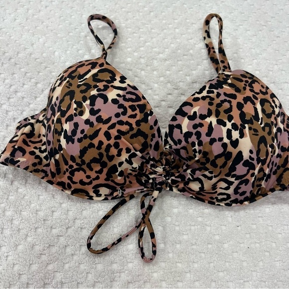 Shade & Shore Underwire Bikini Top - Picture 4 of 8